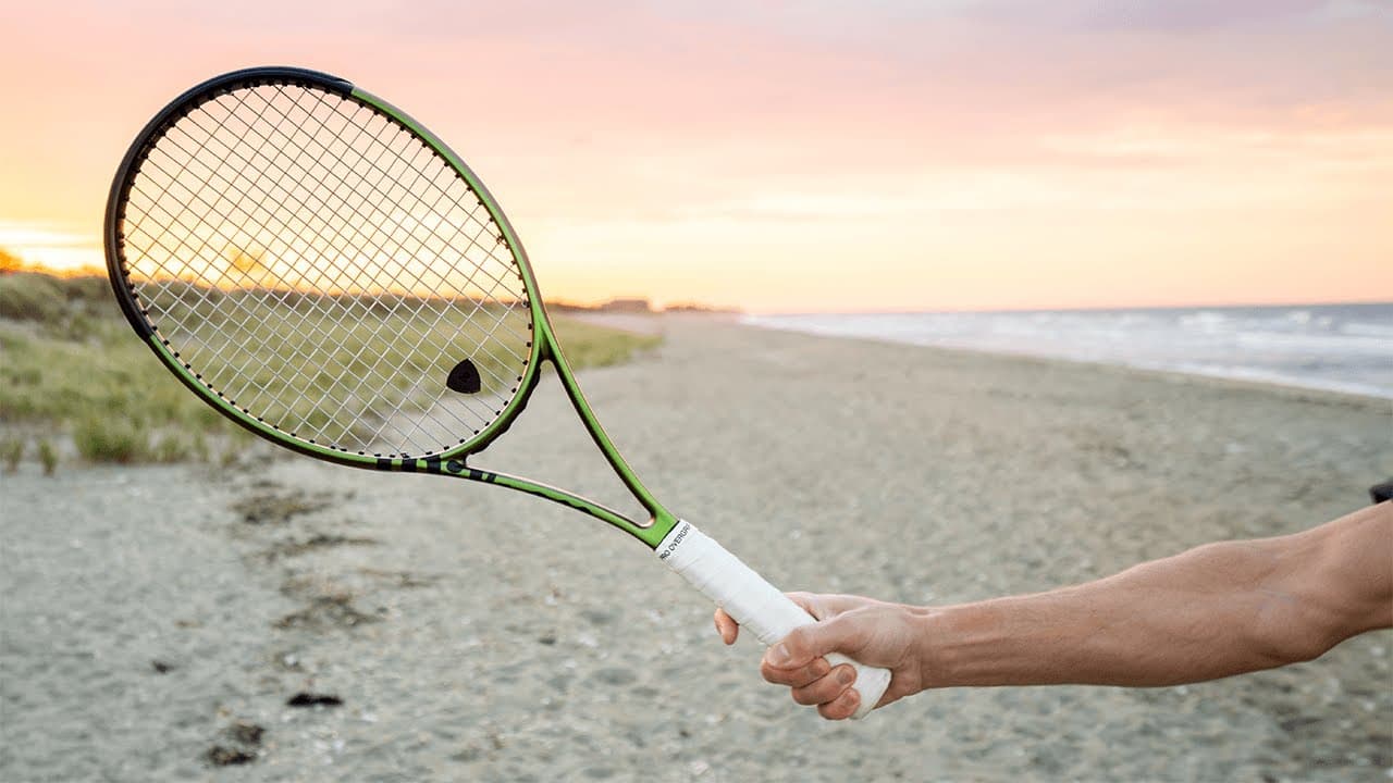 Wilson Blade 98 18x20 v8 [In-depth Review & Playtest]